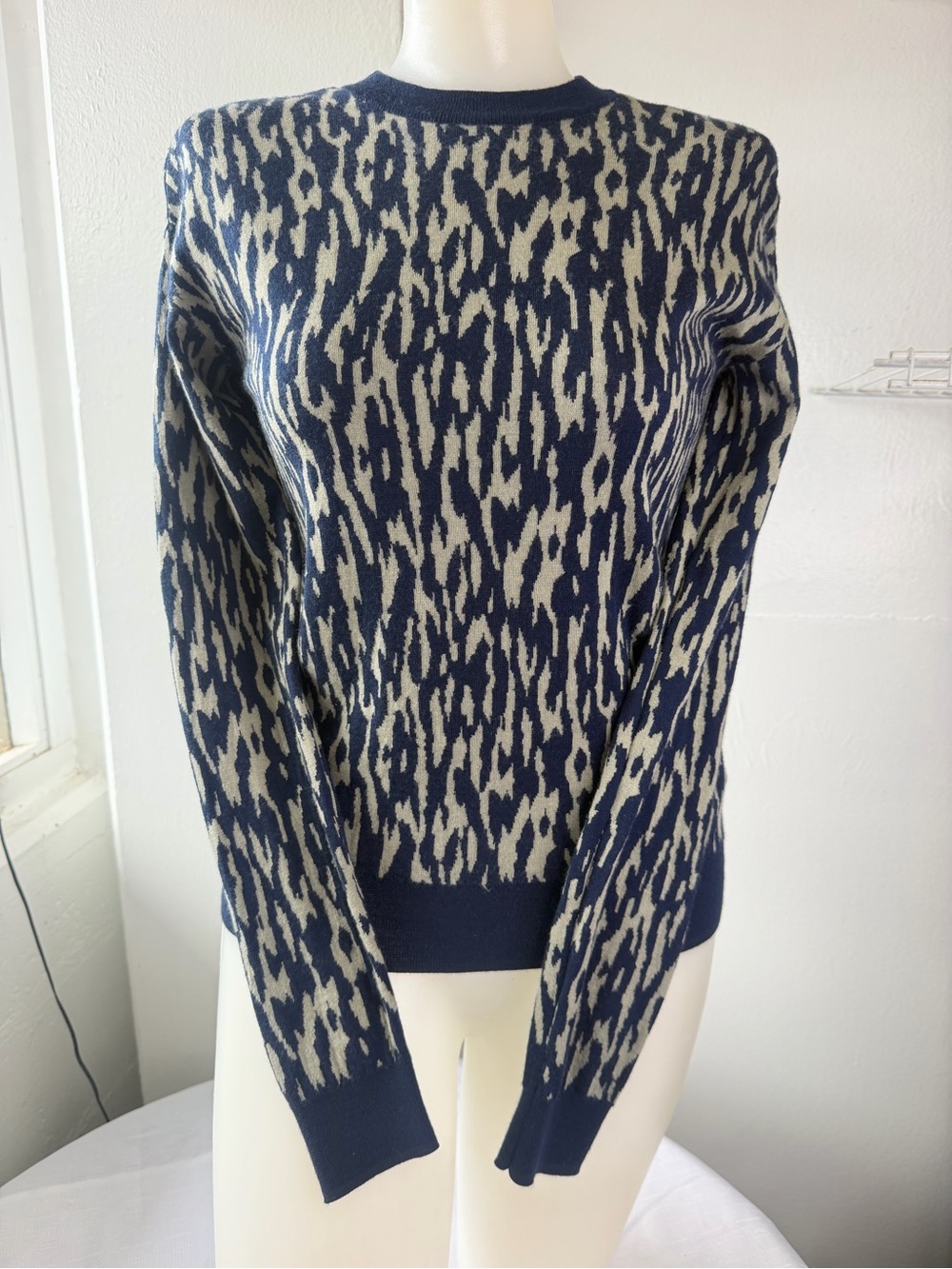 & Other Stories Paris Atelier Navy Beige Abstract Print Sweater XS